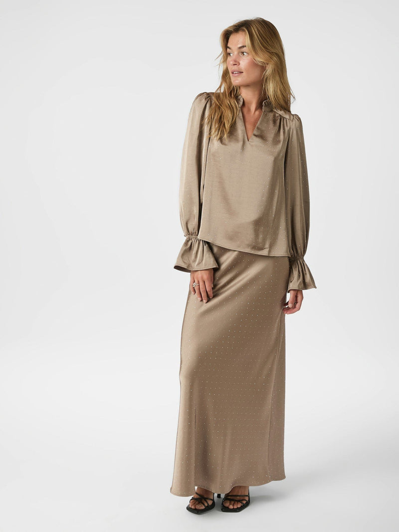 Amara Heavy satín blússa Neo Noir