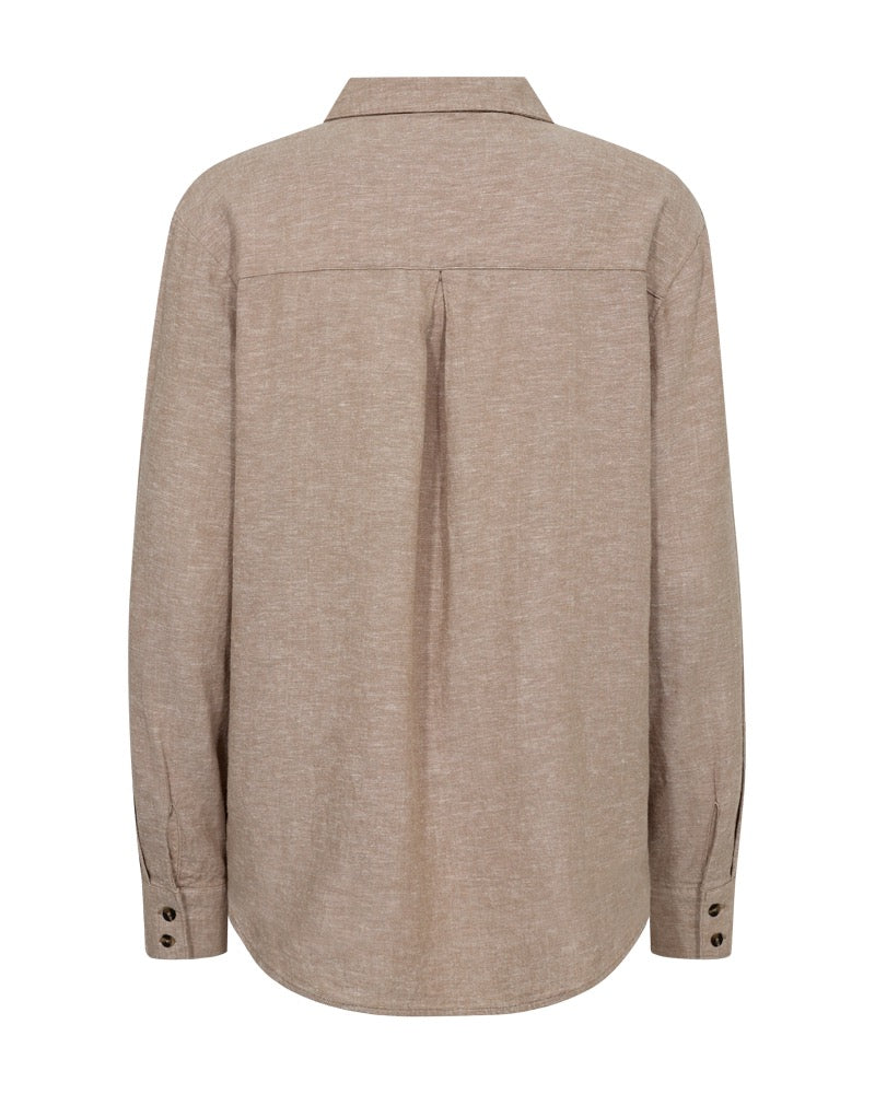 FQLava hör skyrta sand