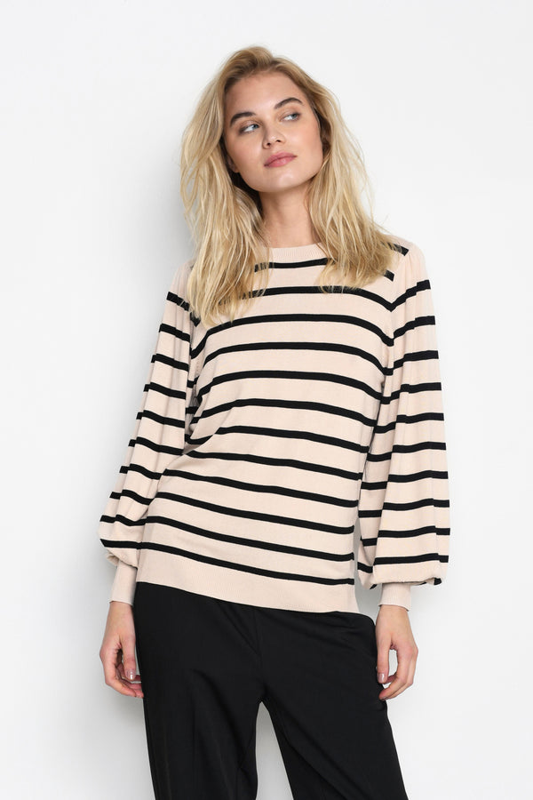 KAmala Knit Peysa